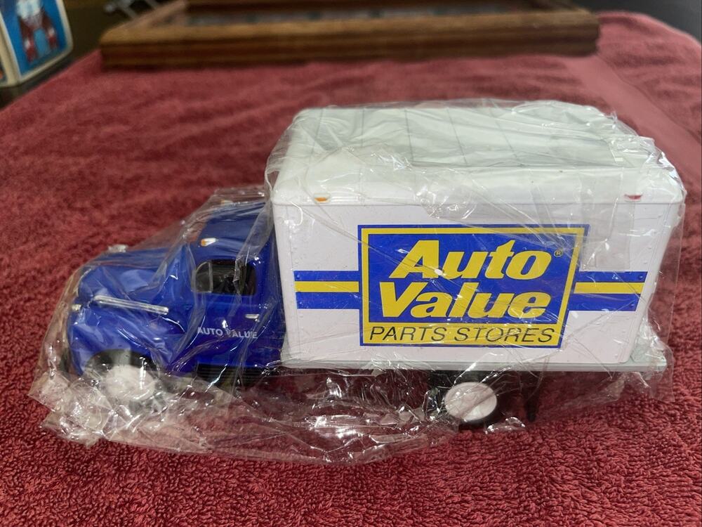 First Gear 1951 Ford F-6 Dry Goods Van 1/34 Scale Boxed Auto Value Parts Store